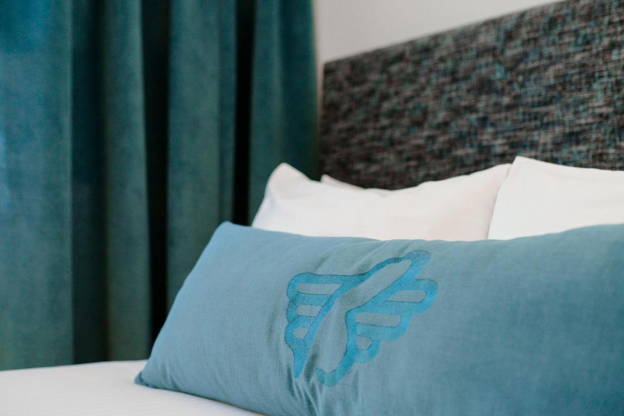 The Burrard Hotel Vancouver Bagian luar foto