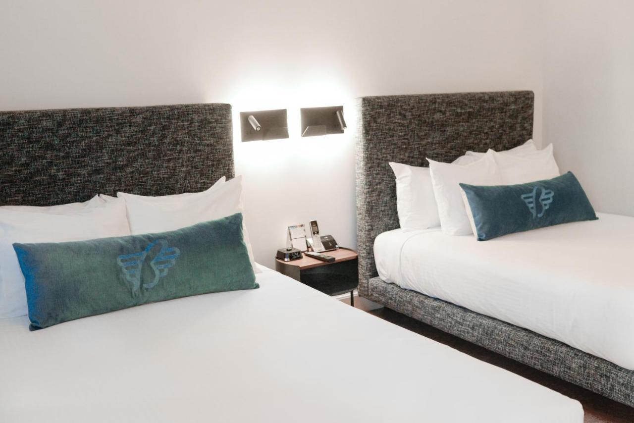 The Burrard Hotel Vancouver Bagian luar foto