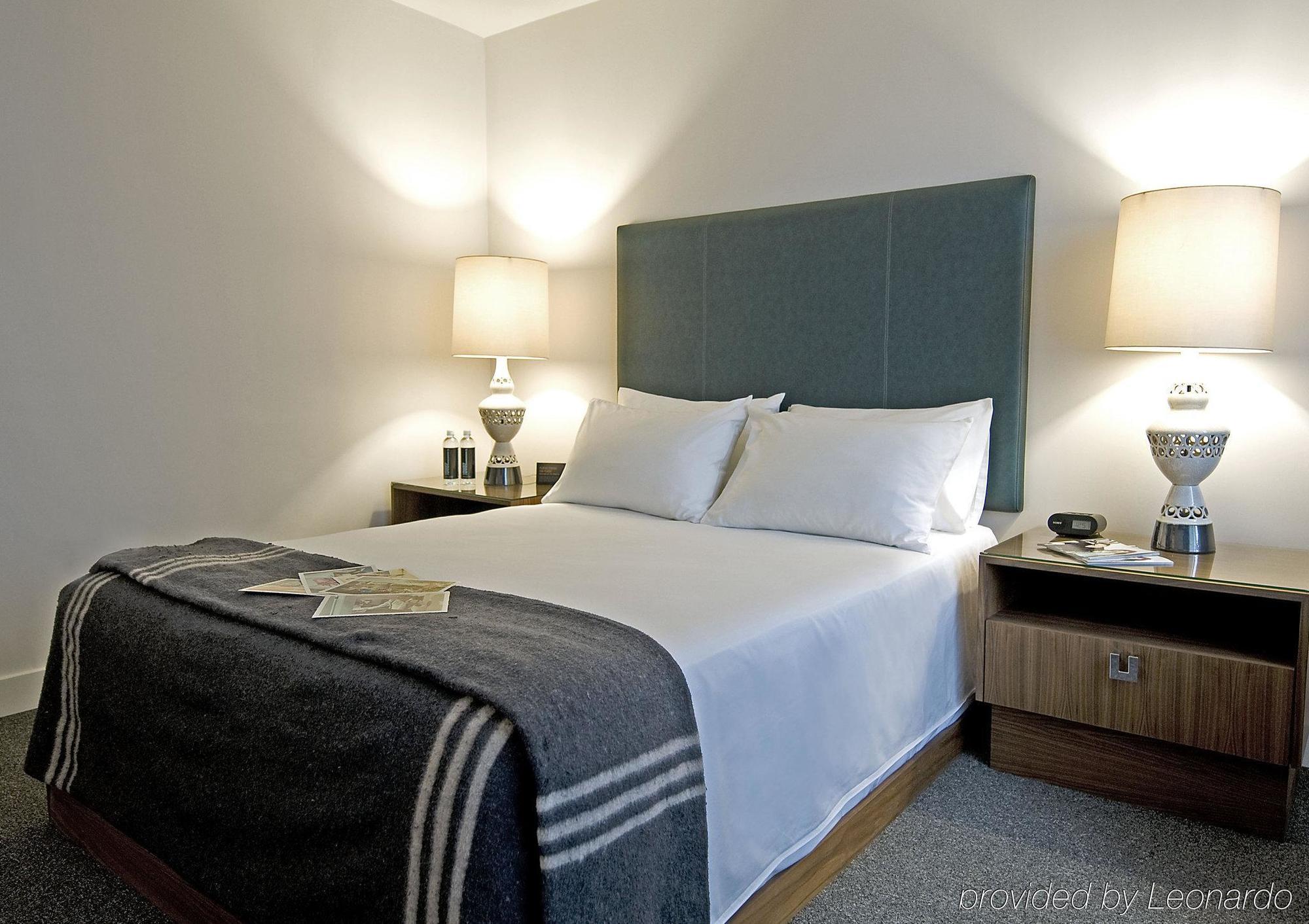 The Burrard Hotel Vancouver Ruang foto