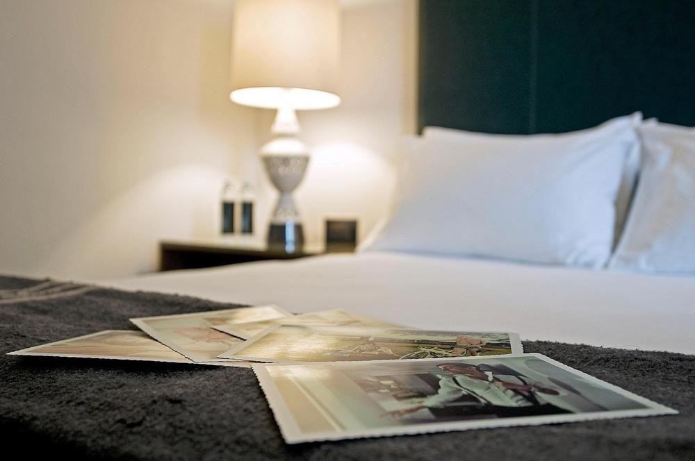 The Burrard Hotel Vancouver Bagian luar foto