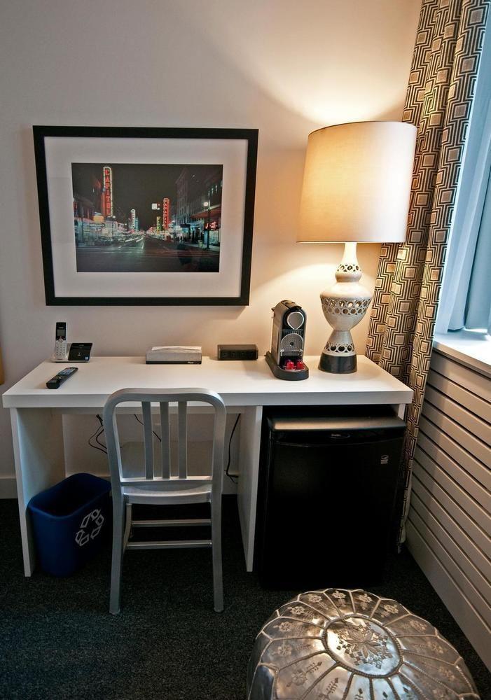 The Burrard Hotel Vancouver Ruang foto