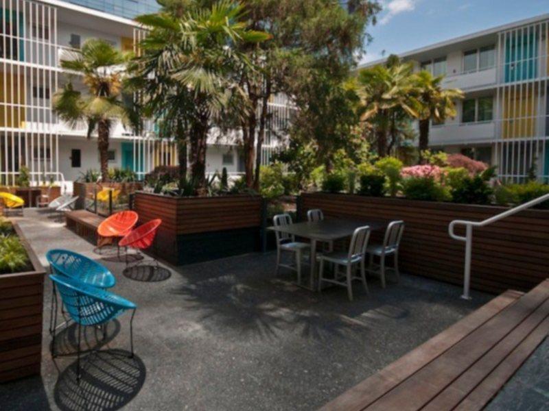 The Burrard Hotel Vancouver Bagian luar foto
