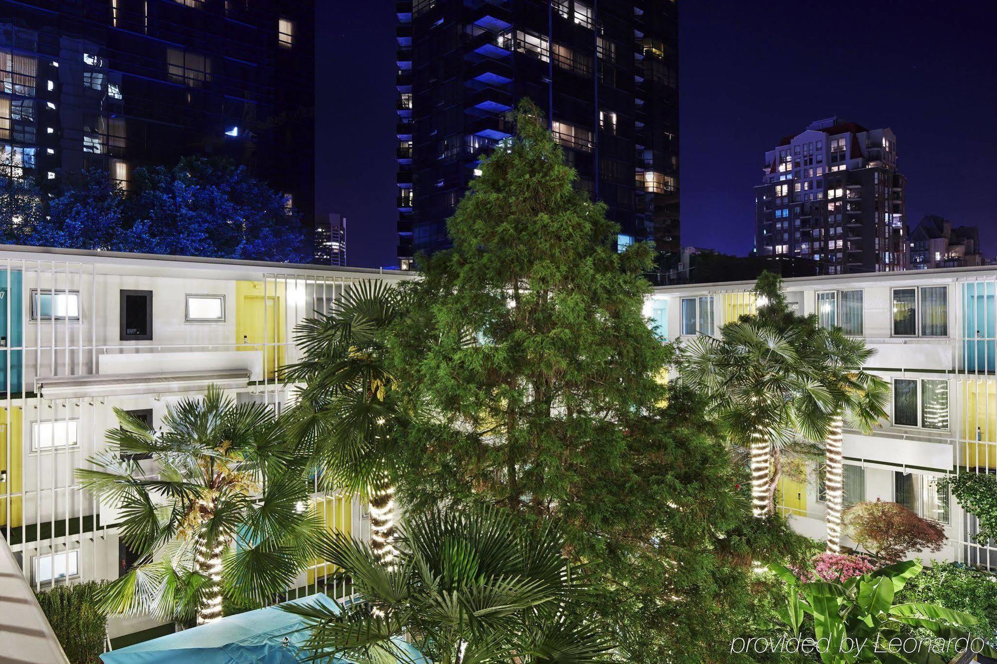 The Burrard Hotel Vancouver Bagian luar foto