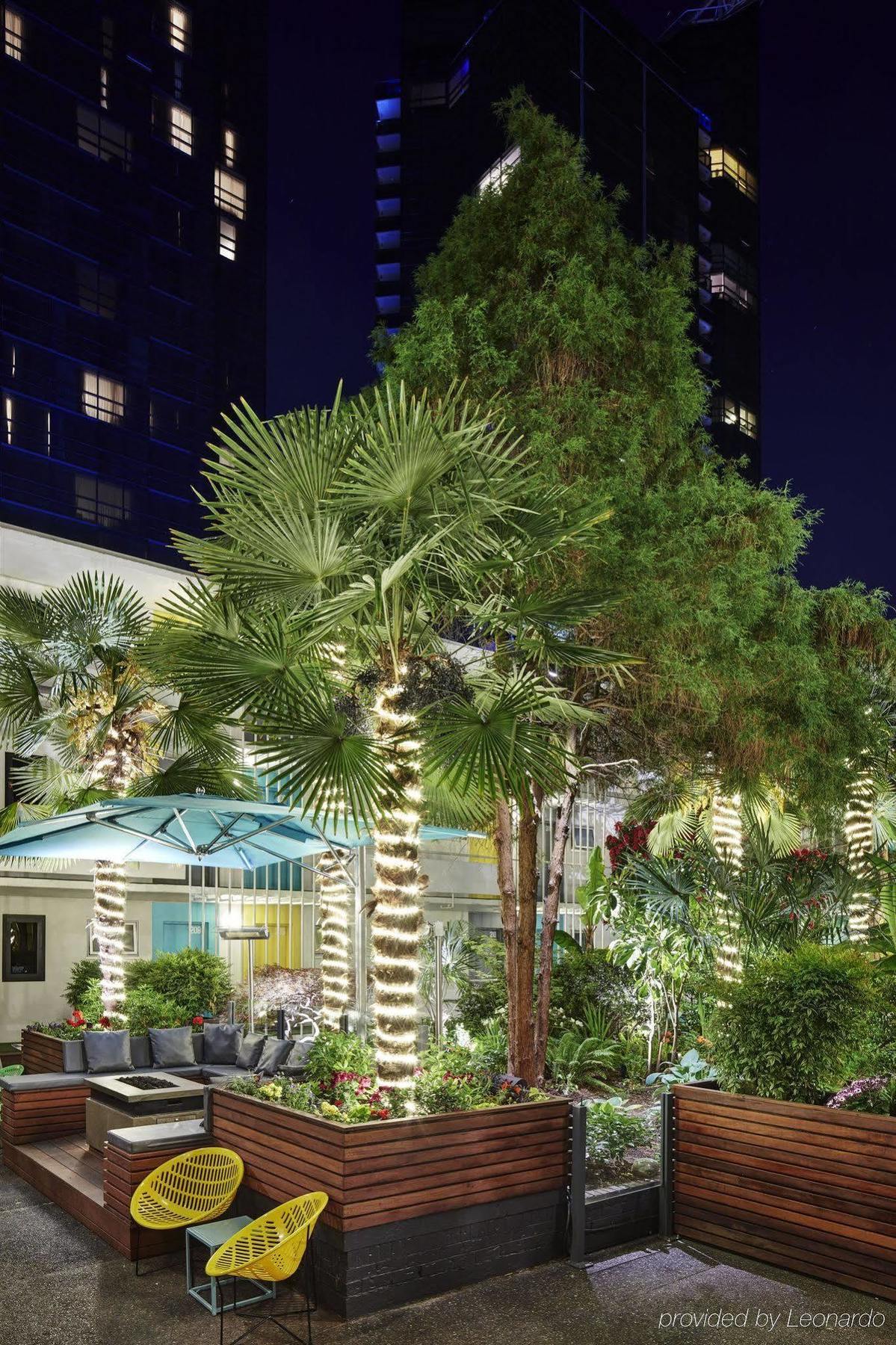 The Burrard Hotel Vancouver Bagian luar foto