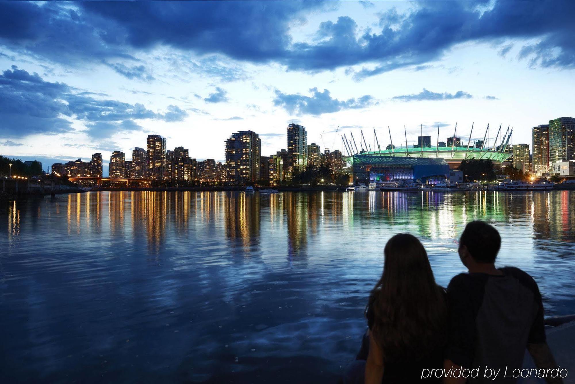 The Burrard Hotel Vancouver Bagian luar foto