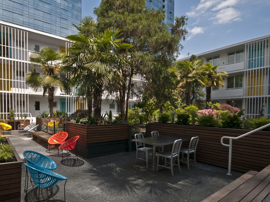 The Burrard Hotel Vancouver Bagian luar foto